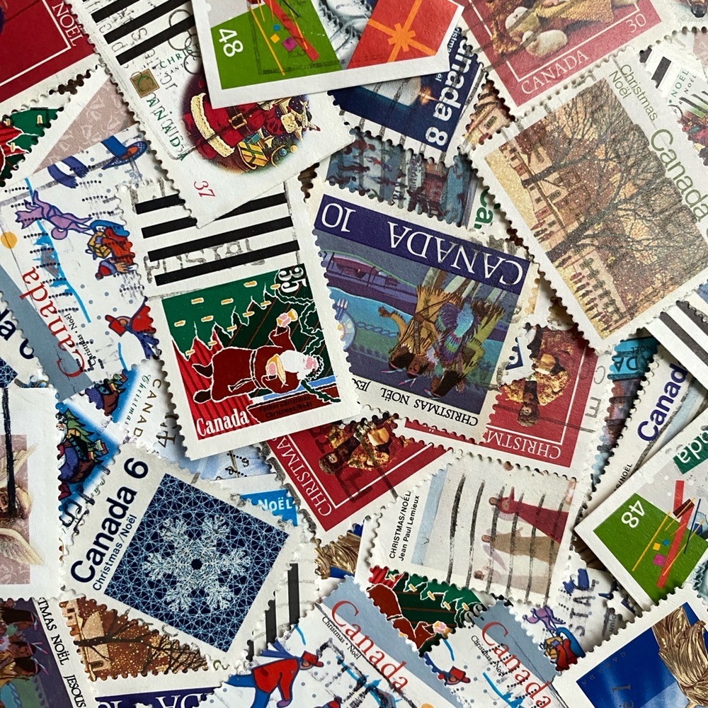 100 Christmas Canada postage stamps